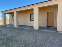 Charming Queen Creeks R6 Ranch 4-bedroom house with WiFi and AC.