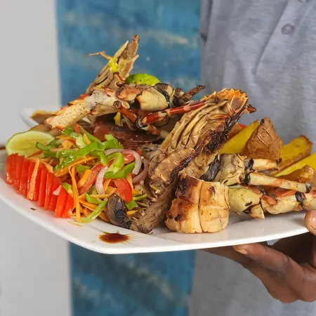 Uhuru Hotel & Restaurant