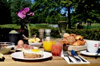 DoubleTree by Hilton Royal Parc Soestduinen - breakfast
