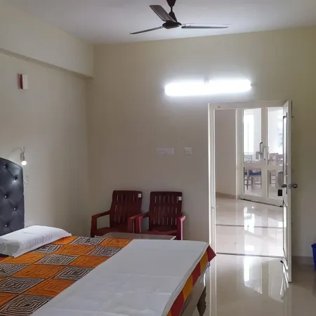 Srinivasa Hotel
