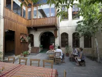 Asude Konak - Special Class Hotels near Kusket Train Station