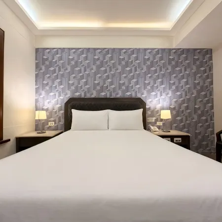 I Hi Sanduo hotel Отели рядом с достопримечательностью «НКНУ - Хэпин Кампус»