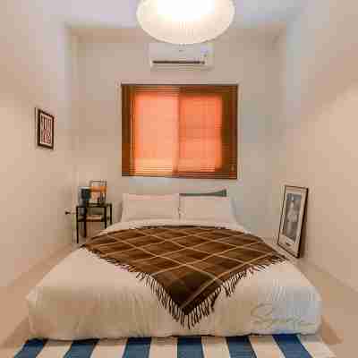 Kawish House Rooms