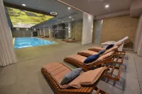 Hotel Pod Lipou Resort - piscina