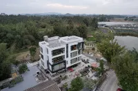 Floral  Hotel · Fifty-third Degree Zhuxia Hotel (Kaiping Diaolou Branch)