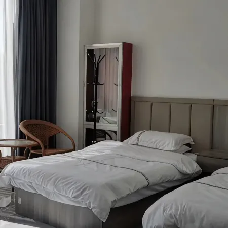 Hongya Hotel