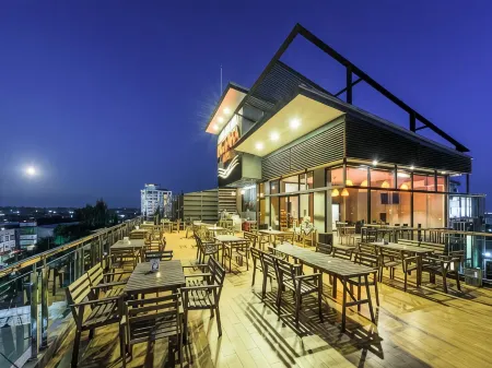 Ingtara Hotel โรงแรมอิงธารา