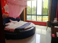 Zhoukou Qingyuan Hotel