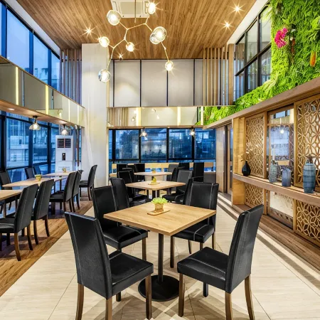 Narra Hotel Отели рядом с достопримечательностью «Лакси»