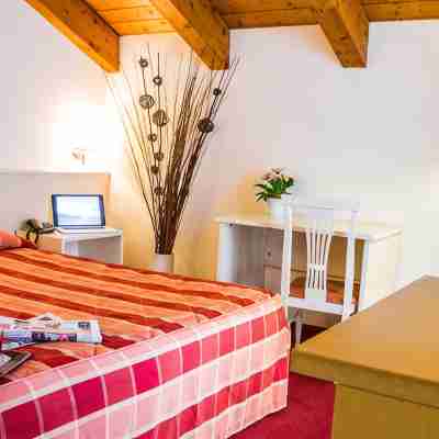 Hotel Gallia Rooms