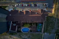 Staybridge Suites CHIHUAHUA by IHG - parking