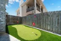 Ocean Village Retreat , Walk to Beach+Private Dock