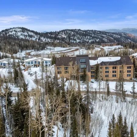 Brian Head Studio Near Lifts, Pool, Heated Parking