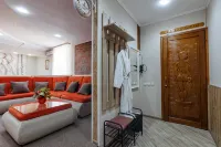 Parizh Hotel - 2 ดาว
