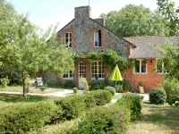 Seaside house in large enclosed garden in Binic