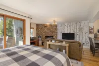 Cozy Winter Park Riverfront Studio~ Walk Downtown