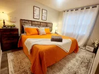 RnR Retreat-Upscale housing, contemporary decor - 4 stjerner