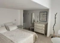 Peniche As Estrelas Seaview Maison climatisée Next  to Center Beach Surf Parking