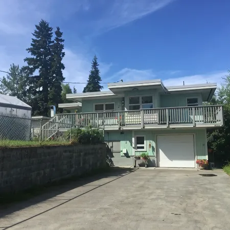 Spacious and conveniently located duplex
