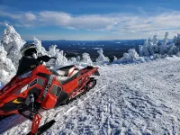 Custom Built Tiny Home/Cabin in Jackman with Direct Trail Access on Powersports - Homestays