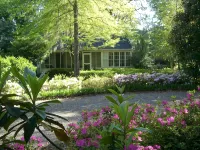 Charming 2BR/2BA Guest House on Historic 2 acres in downtown Summerville! - 3-Star