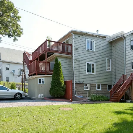 Large 5-Bed Modern Family Retreat with Kitchen & Free Parking Near Boston!