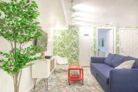 Cozy 2BR/2BA Apt w/ Private Patio – 1 Stop to Manhattan!