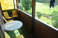 Vacation apartment in a quiet location by the flowing waters of the River Theel - 公寓