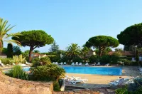 Apartment with pool, 300m beaches Tahiti, Moorea, Ramatuelle, St-Tropez.