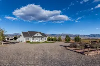 Marysvale Adventure Retreat - Homestays