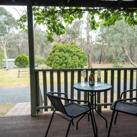 Woongarra Cottage - Tranquil Off-Grid Nature Escape in a Bush Setting Отели в г. Бичворт
