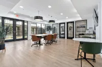 Beautiful Pool Front Apartment, New Braunfels/Gruene, TX