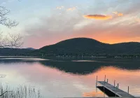 Breathtaking views from charming lakefront home on  beautiful Lake George - Wi-Fi