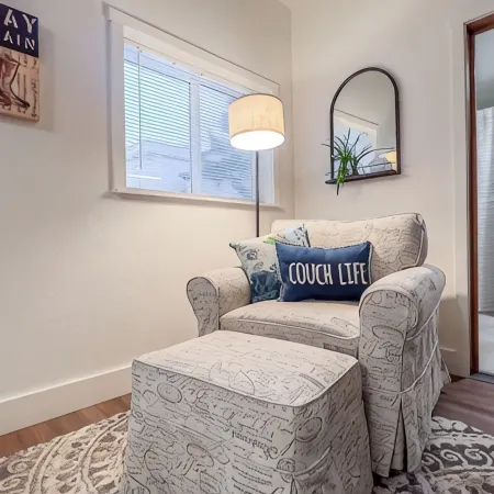 Downtown Studio apartment with queen sized bunk beds.