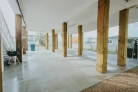 Stunning, 2021 Build & Near Everything - Paradise - 3성급