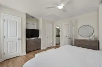 New Nags Head Remodel! Heated Pool - Hot Tub- Fire Pit. Steps to Beach. Dogs ok. - 2 estrellas