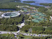 Gorgeous Beachy Chic Condo in Key Biscayne, FL Hotels in Key Biscayne