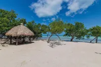 Island pool home awaits in Islamorada's Port Antigua
