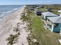 Spacious 4-bedroom home on quiet Gulf Coast beach - 3-Star