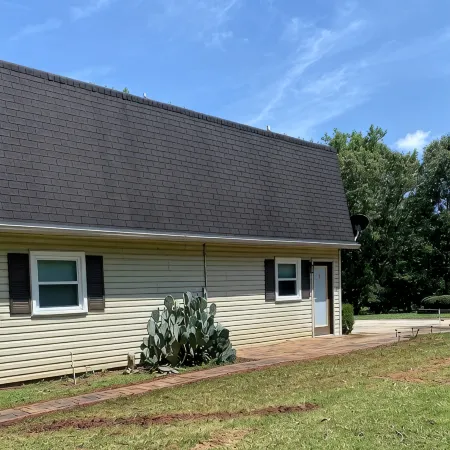 Peaceful Country Home w/Covered Bridge