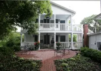 Carriage House under Live Oaks in historic Beaufort SC - balcony