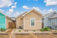 2Kingbed2Bath, Sleeps 6. Pet Friendly. Pool. Gas Fire Pit. - 4 stjerner