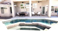 Paul’s Pad, a sweet retreat!!!! - สระว่ายน้ำส่วนตัว