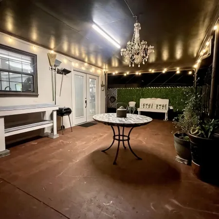 3 Bd/2 Ba open concept home with plenty of parking
