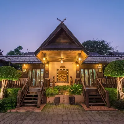 Baan Baitan Resort Các khách sạn gần Suan Wang Kaeo
