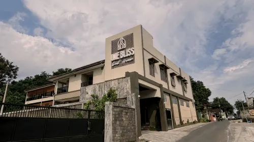 One Bliss Guest House by Calli Rooms