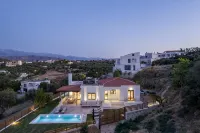 Villa Wisdom - Elegant & Homely with Pool, Galatas - Villaer