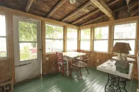 Quiet and private sandy bottom lakefront - 3-Star