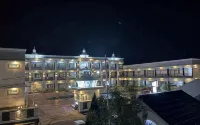 Hotel Metro Bungku Hotels in 