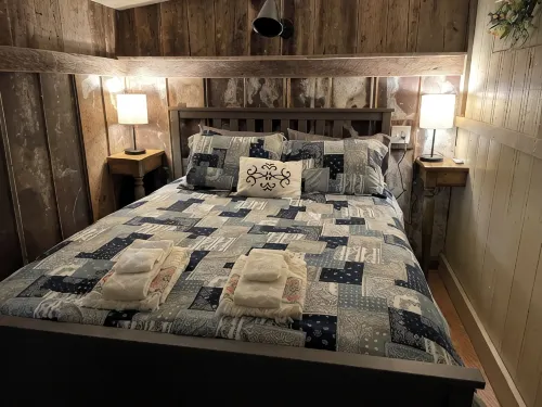 Wanderlust Cabin Just minutes from Hanging Rock - Alppimaja